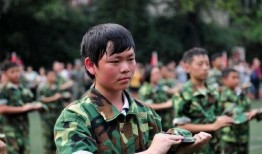 教官爆料新皮肤视频,新皮肤视频首曝，神秘特效引期待！